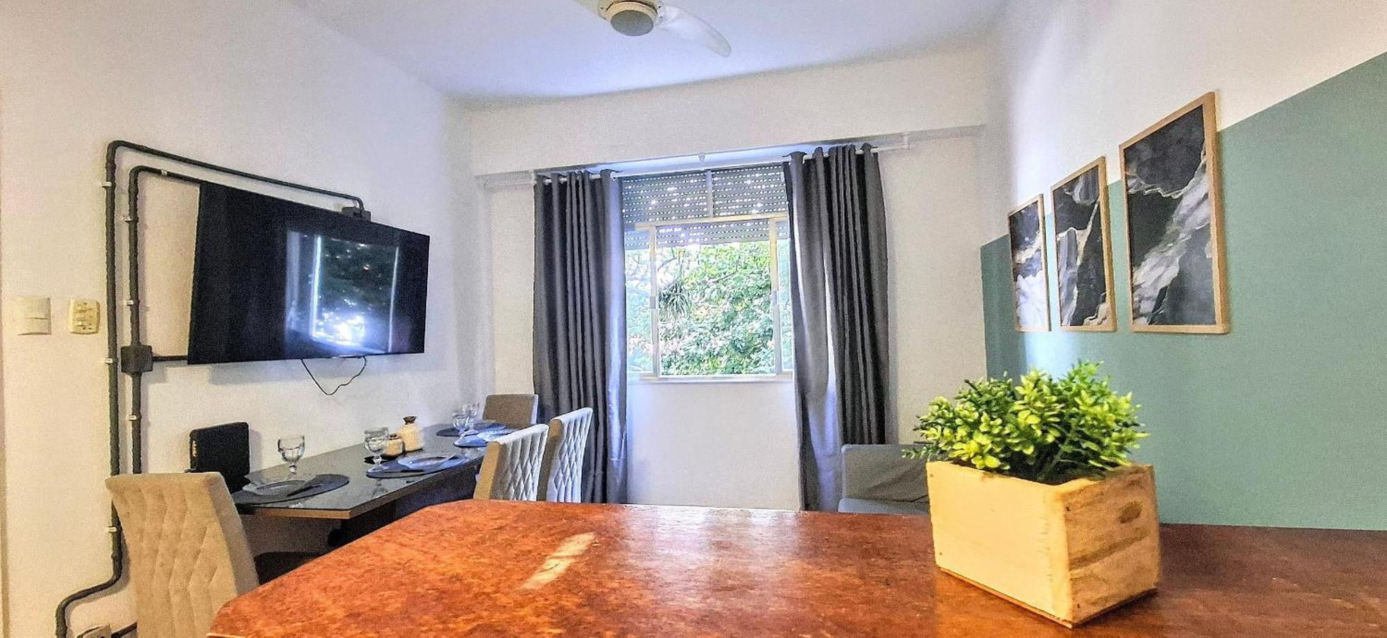 Must Leblon - Pacote: 4 Hospedes, + 1 Ticket Appartement *